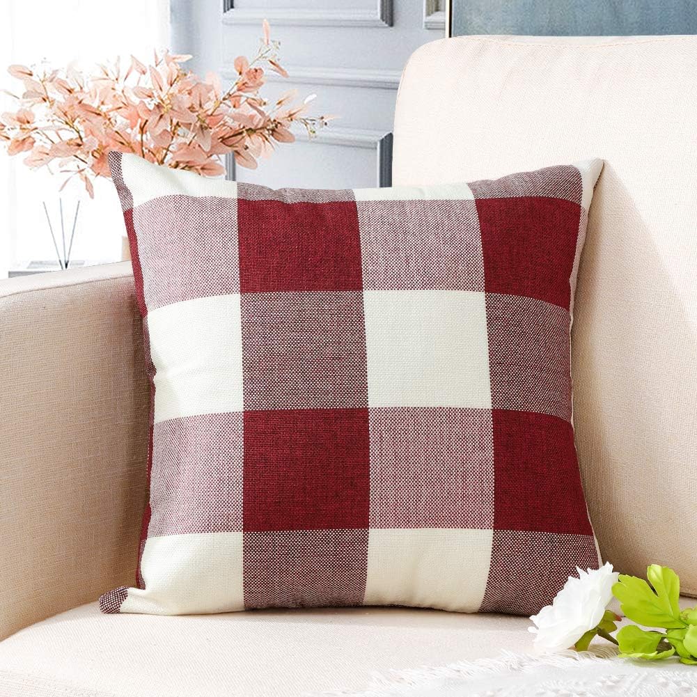 Buffalo check plaid throw pillow covers decorative square pillowcase, classic retro checkers cushion covers for sofa bedroom car.